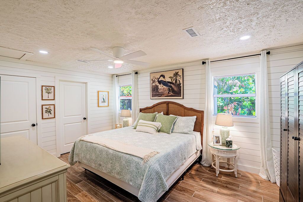 Photo of Bedroom in Bokeelia