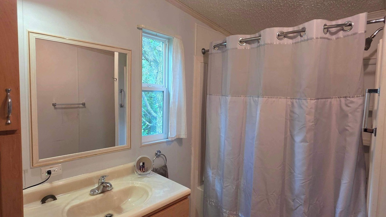 Photo of Bathroom in Hernando
