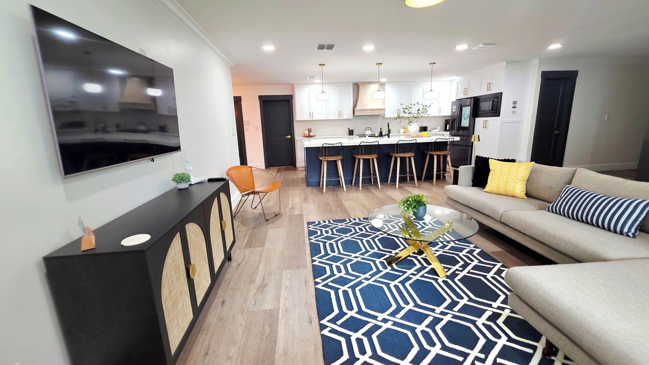 Photo of Livingroom in Carrollwood