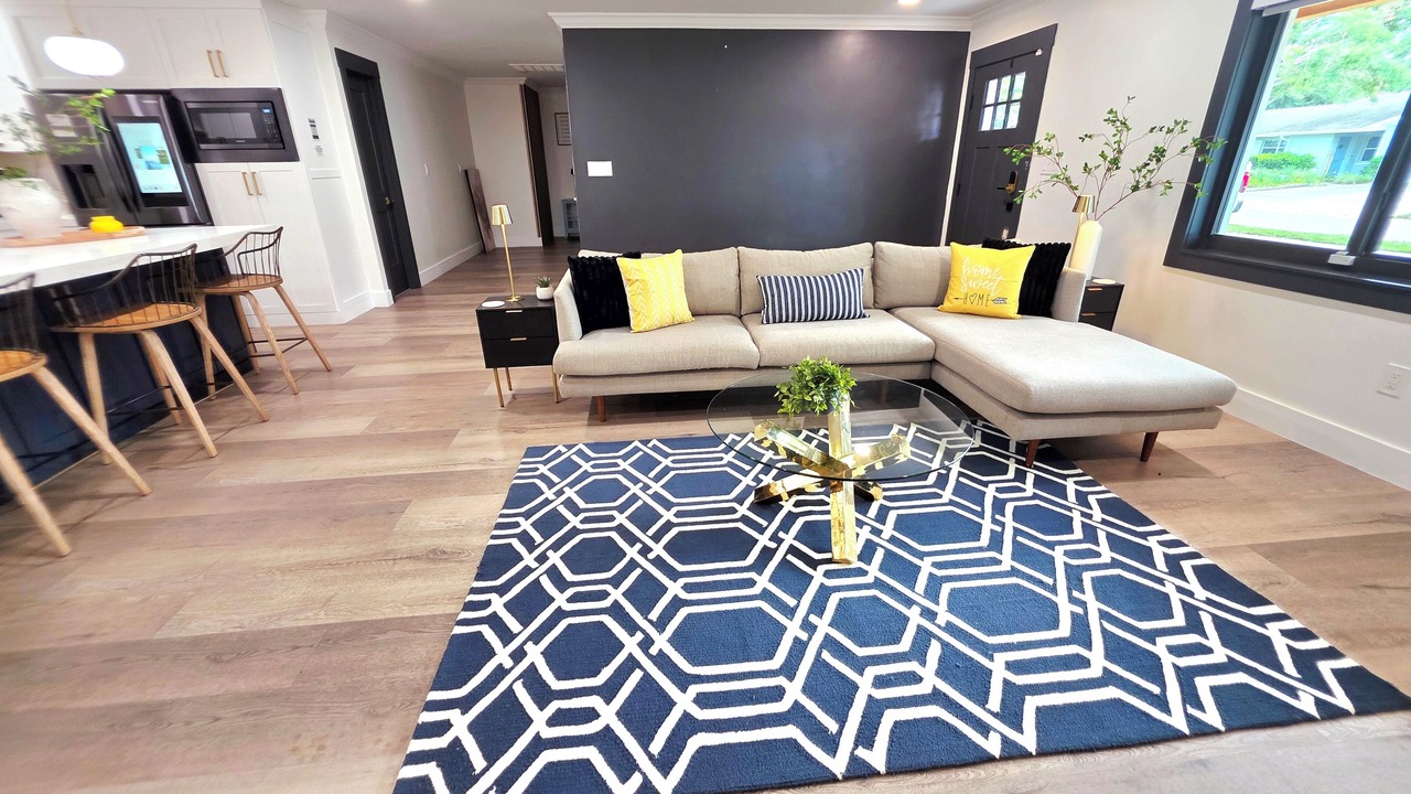 Photo of Livingroom in Carrollwood