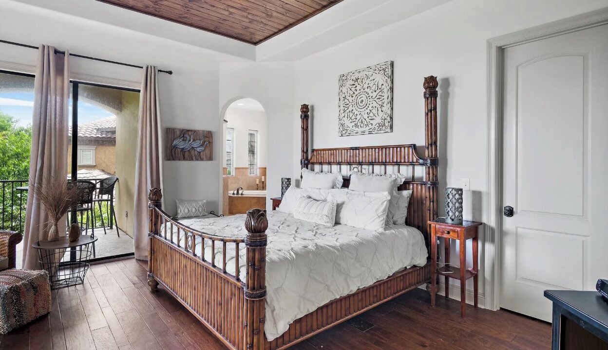 Photo of Bedroom in St. Tropez