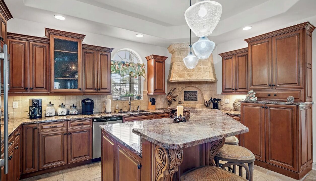Photo of Kitchen in St. Tropez