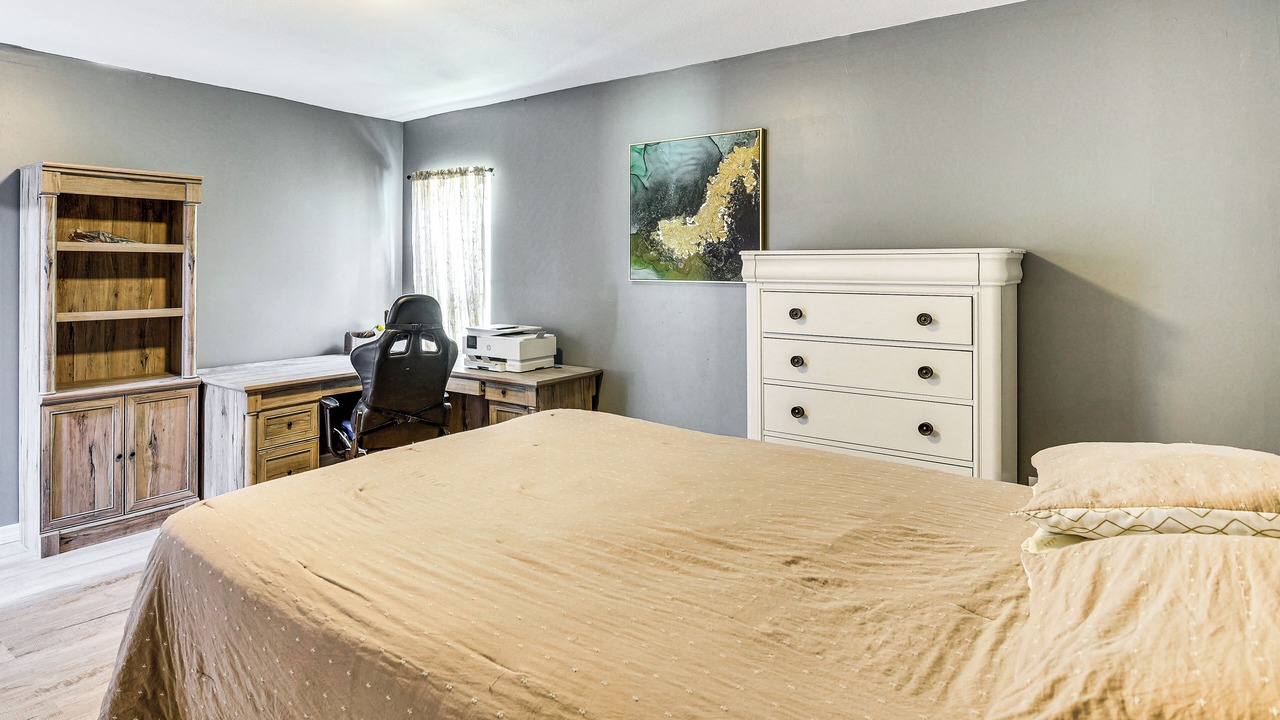 Photo of Bedroom in Silver Springs