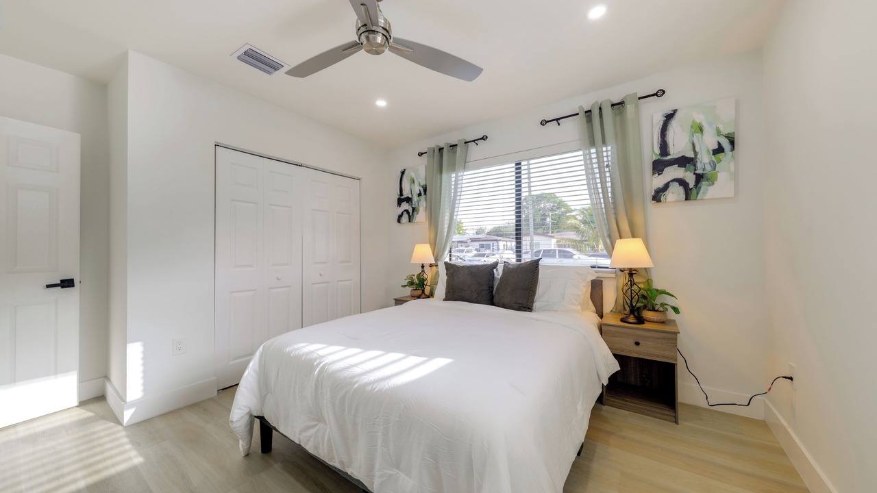 Photo of Bedroom in Miramar