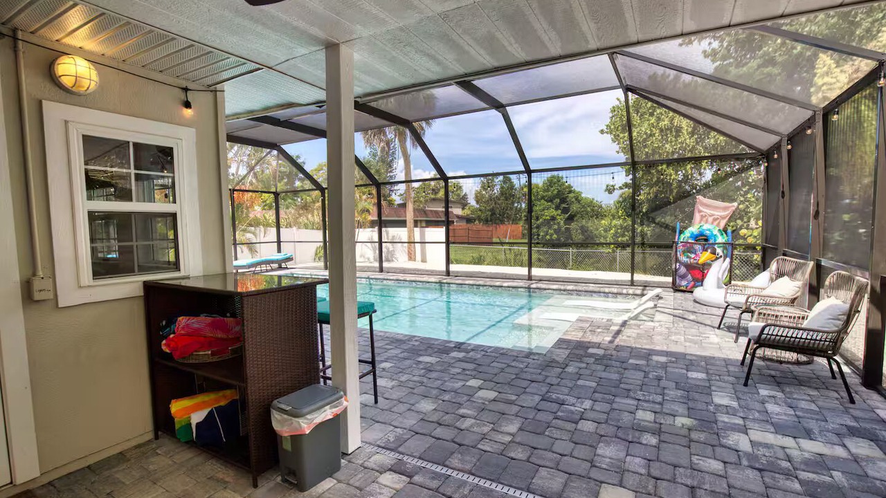 Photo of Outdoor in Gulf Gate Estates