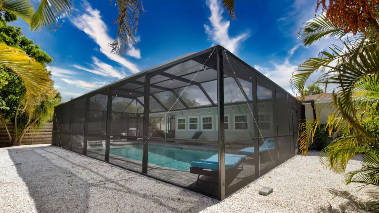 Photo of Outdoor in Gulf Gate Estates