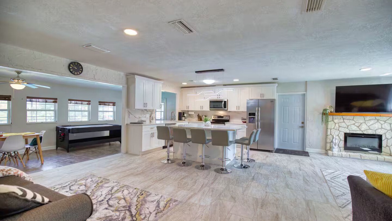 Photo of Others in Gulf Gate Estates