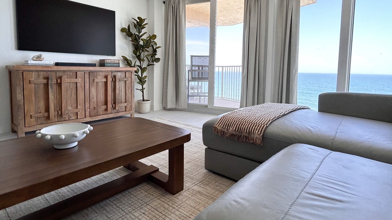 Photo of Livingroom in Ocean View Halifax Estates