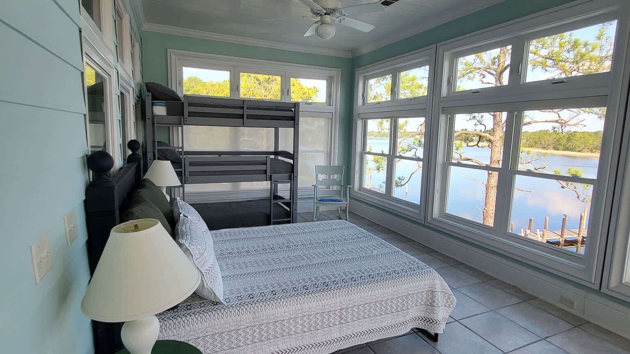 Photo of Bedroom in Carrabelle