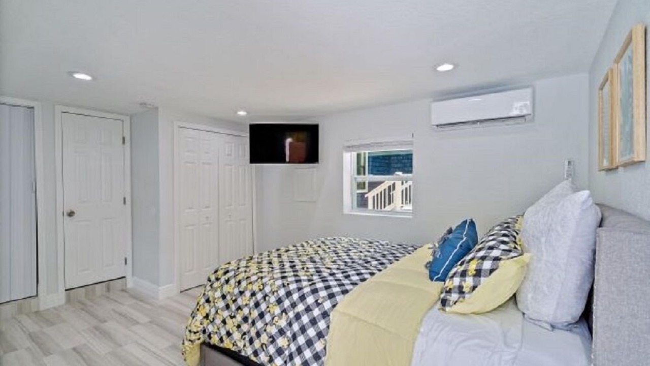 Photo of Bedroom in Gulfport
