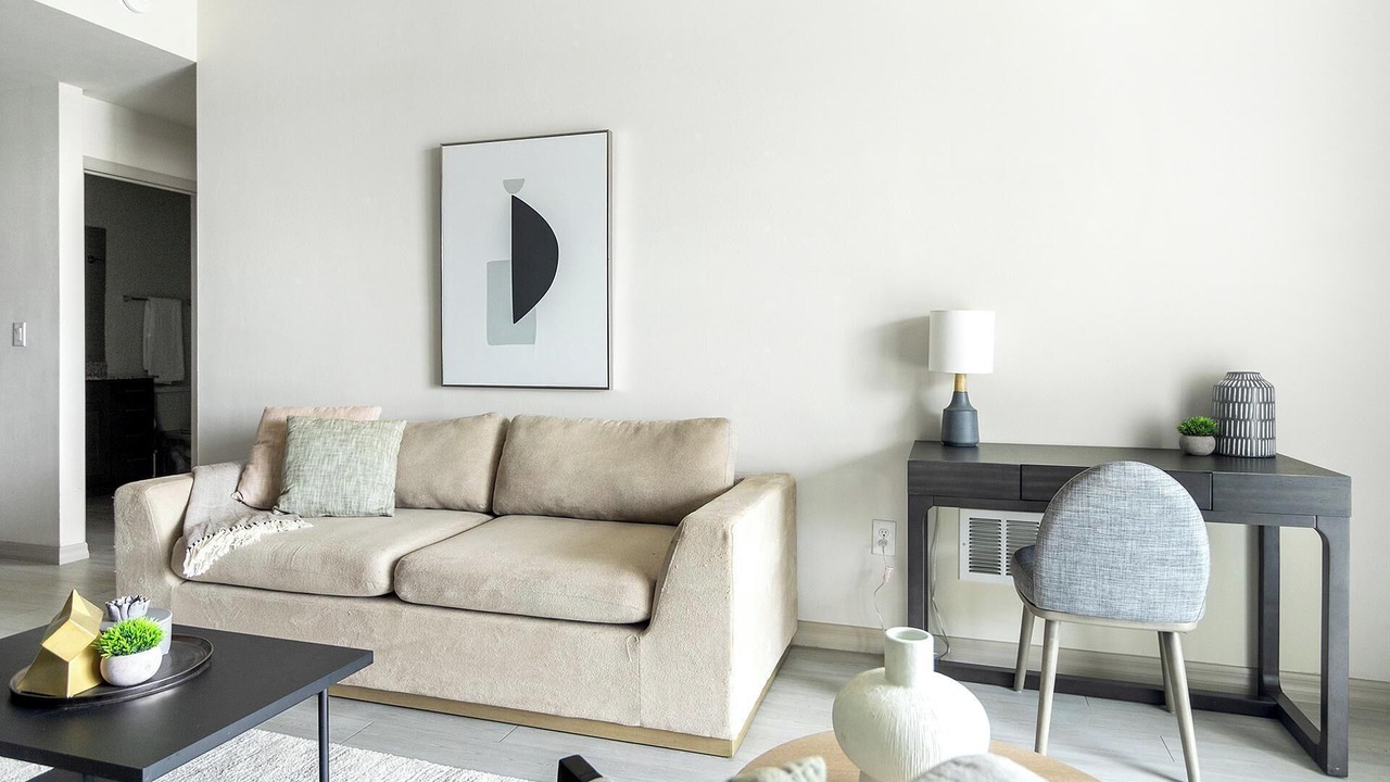 Photo of Livingroom in Eastwood Village