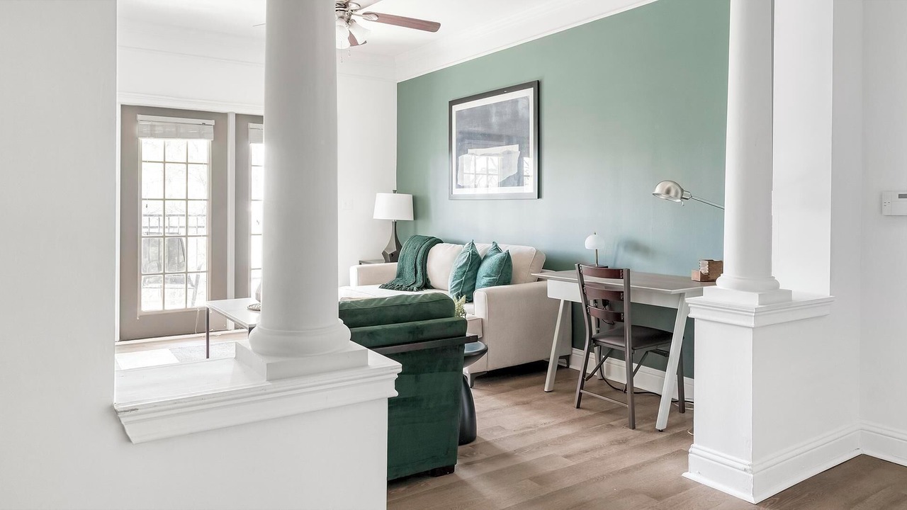 Photo of Livingroom in Buckhead