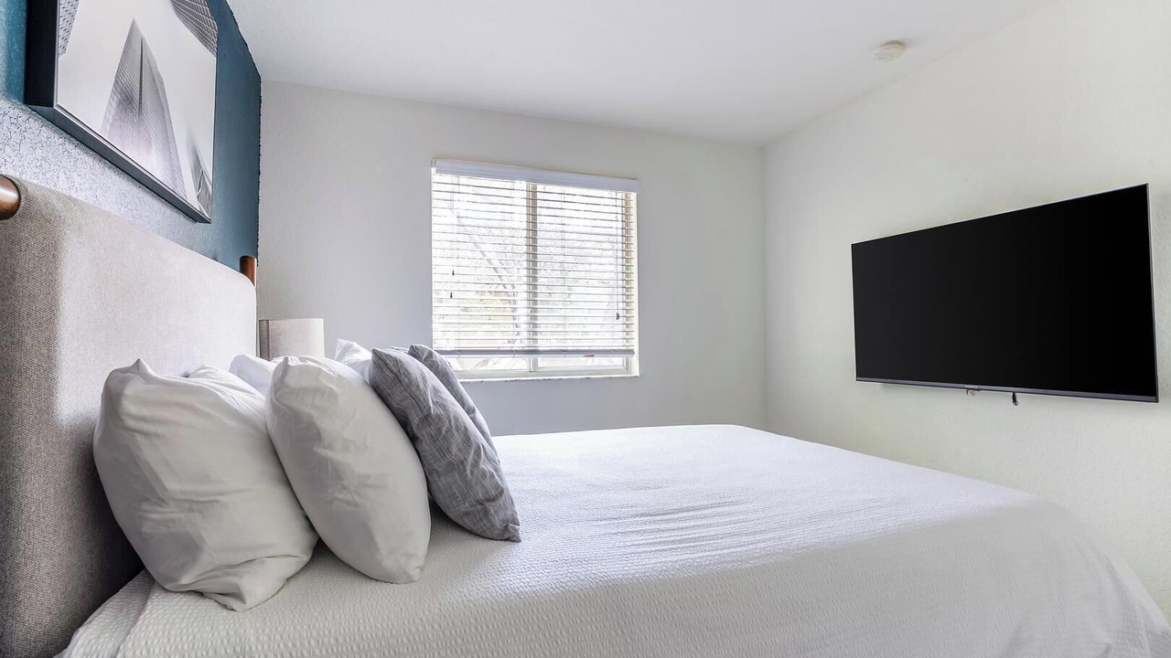Photo of Bedroom in Homestead