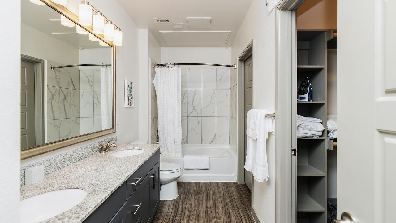 Photo of Bathroom in Wimauma