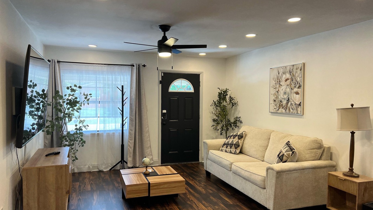 Photo of Livingroom in Pine Hills