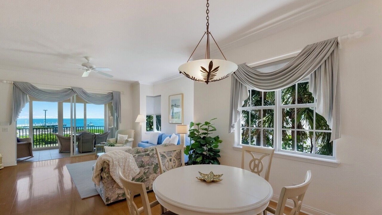 Photo of Livingroom in Boca Grande