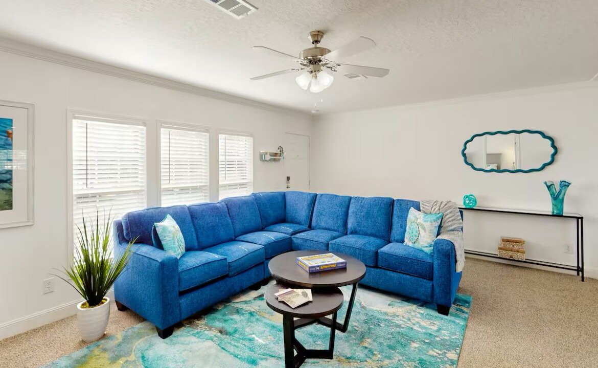 Photo of Livingroom in Taylor Creek