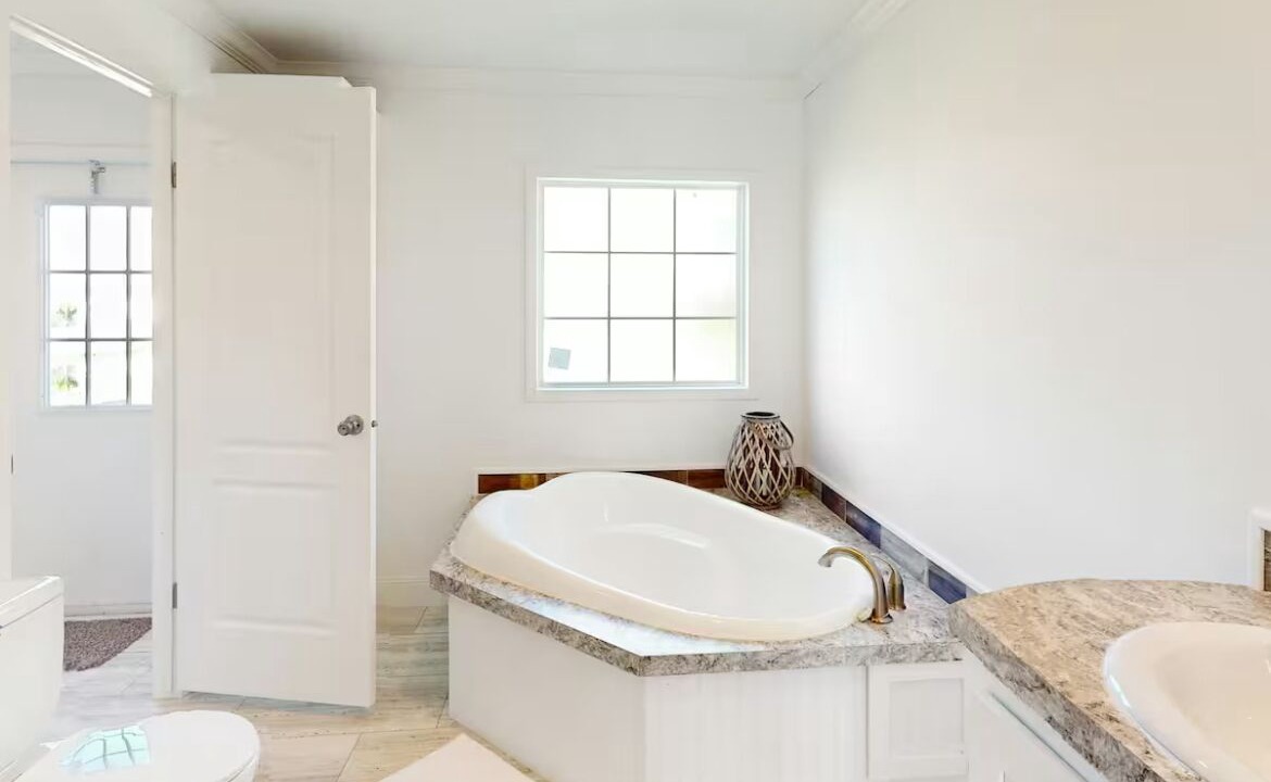 Photo of Bathroom in Taylor Creek