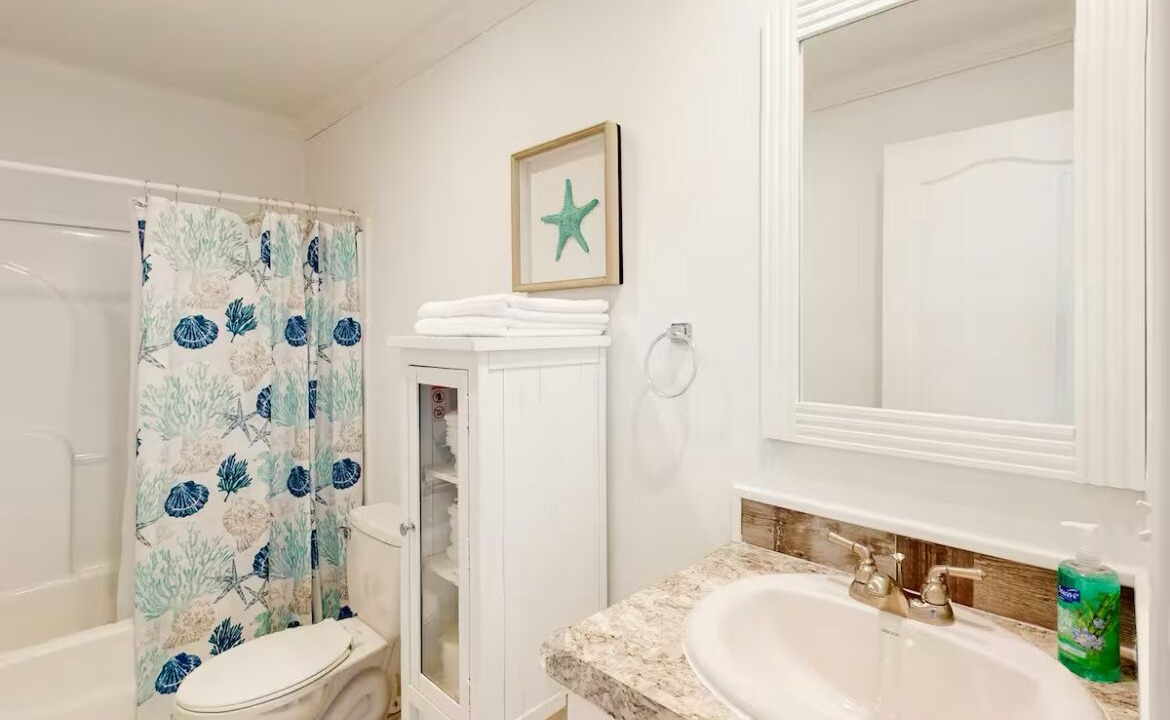 Photo of Bathroom in Taylor Creek