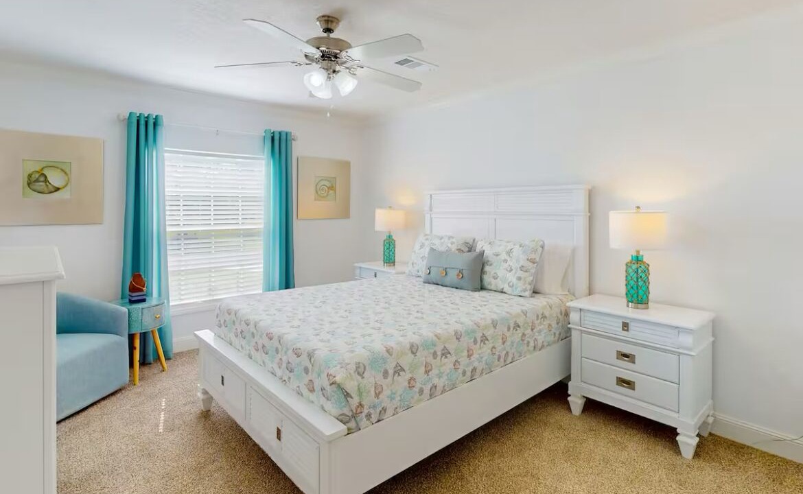 Photo of Bedroom in Taylor Creek