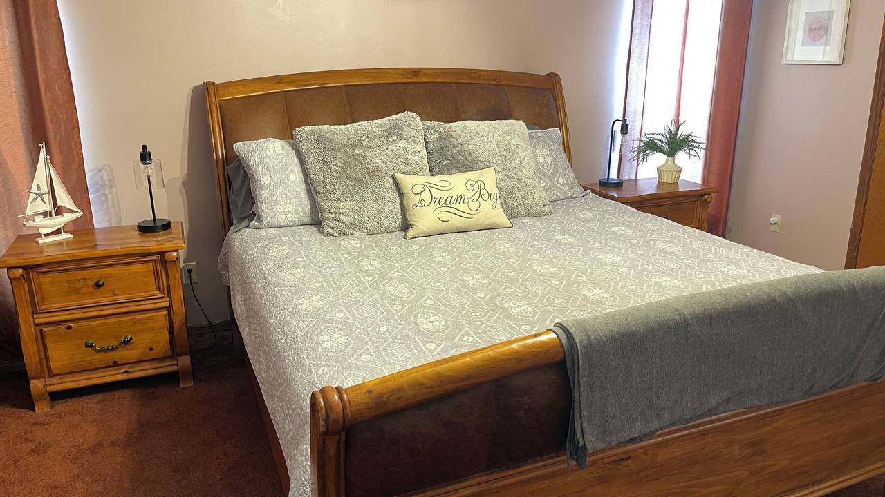 Photo of Bedroom in Seminole Woods