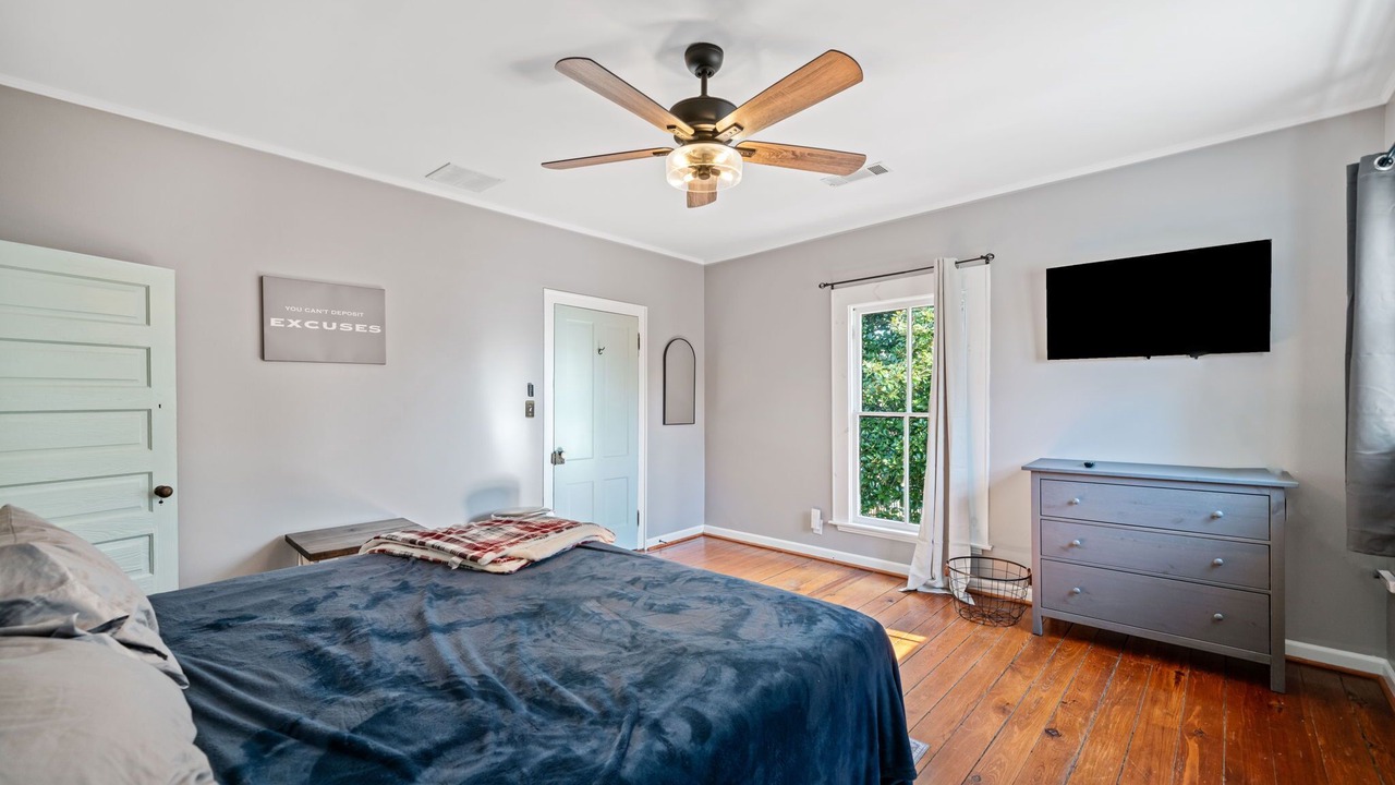 Photo of Bedroom in Jasper