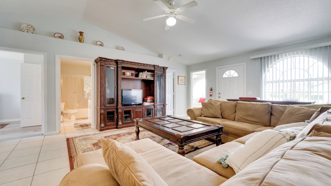 Photo of Bedroom in Poinciana