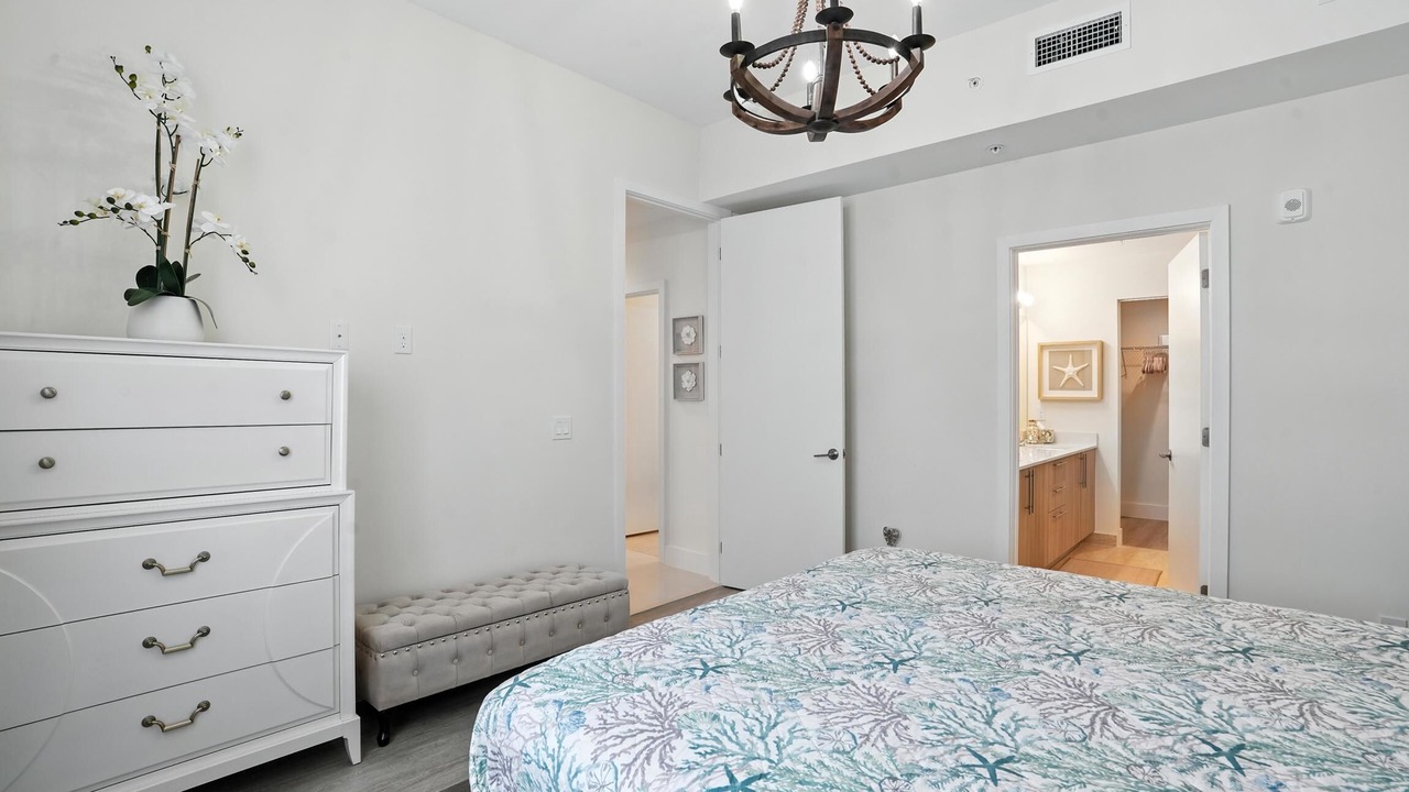 Photo of Bedroom in Beachwalk Isles