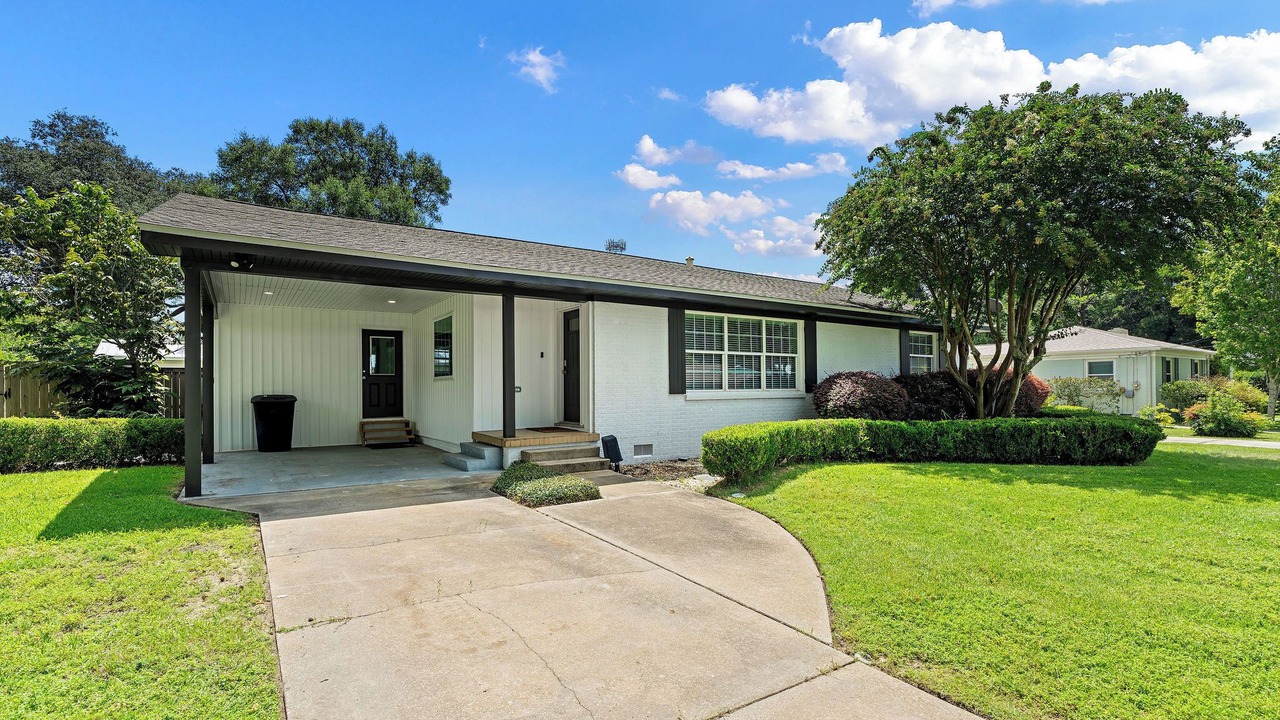 Photo of Outdoor in East Pensacola Heights