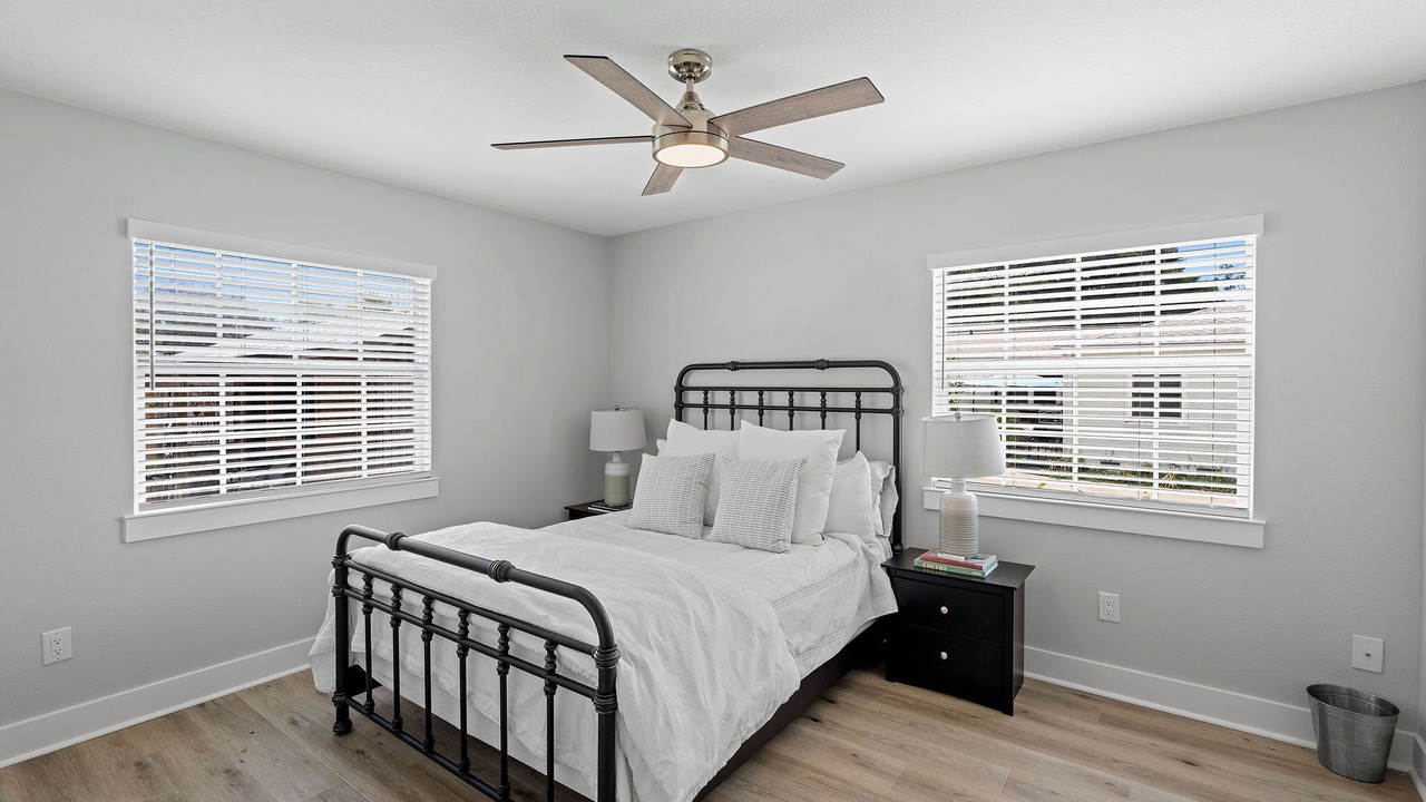 Photo of Bedroom in East Pensacola Heights