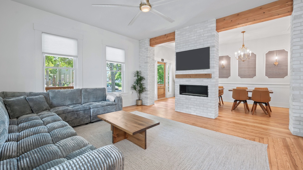 Photo of Livingroom in Downtown Historic District