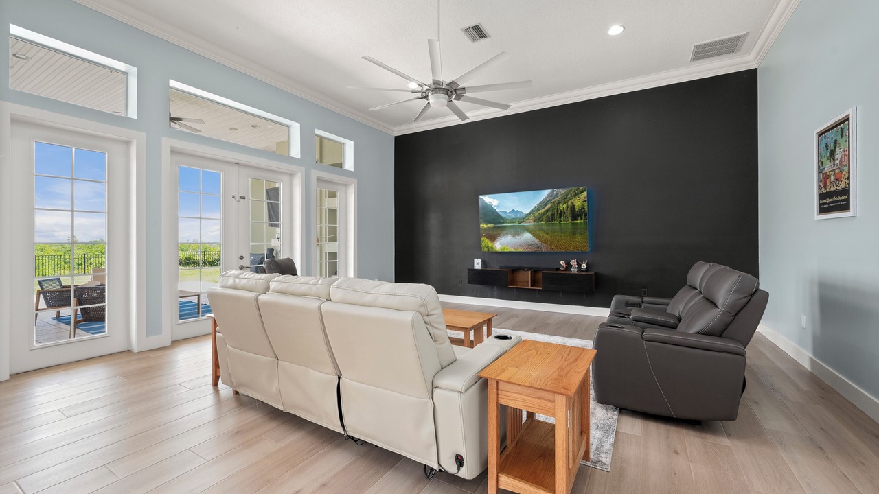 Photo of Livingroom in Deep Creek