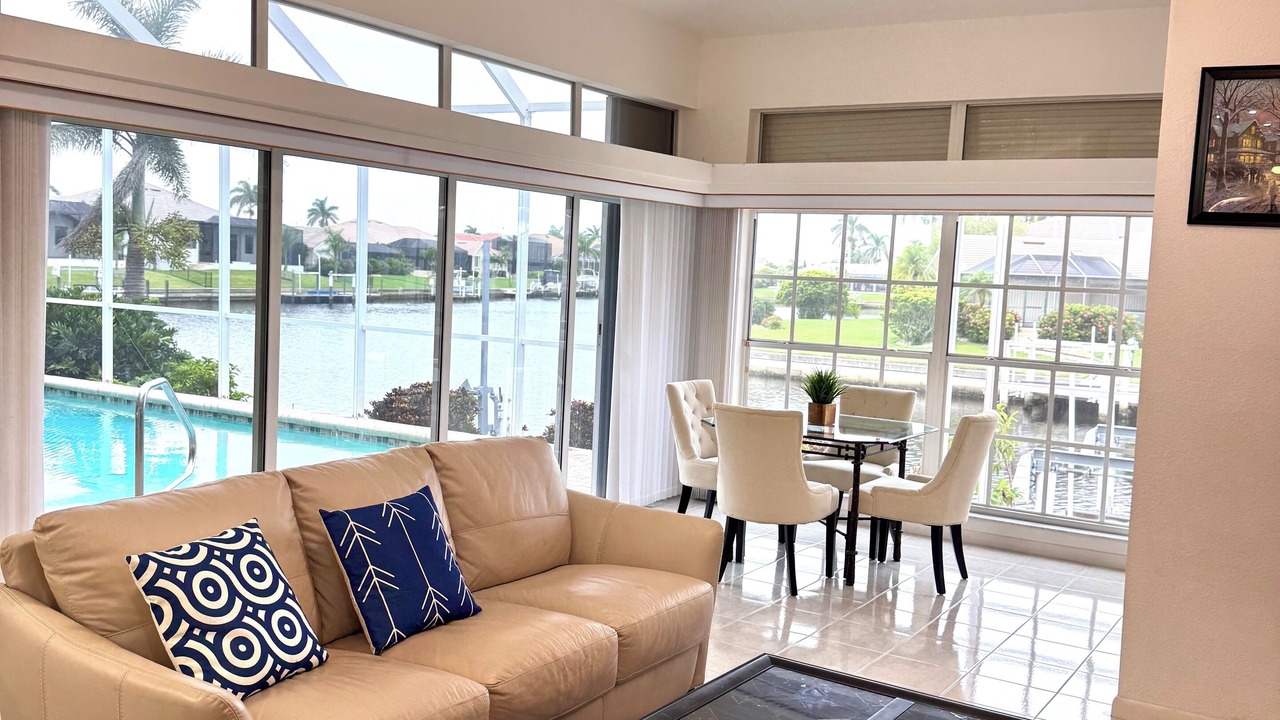 Photo of Livingroom in Burnt Store Isles