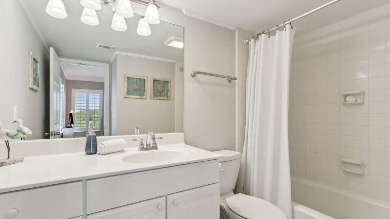 Photo of Bathroom in Amelia City