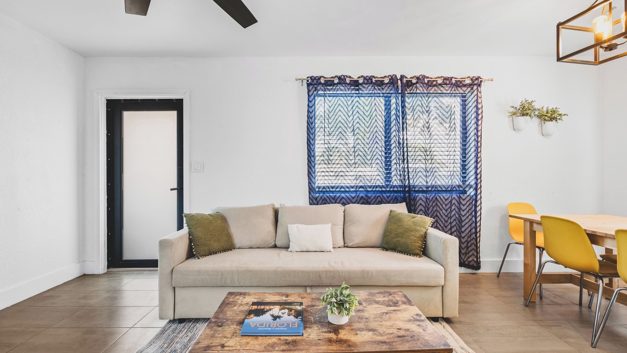 Photo of Livingroom in Royal Poinciana