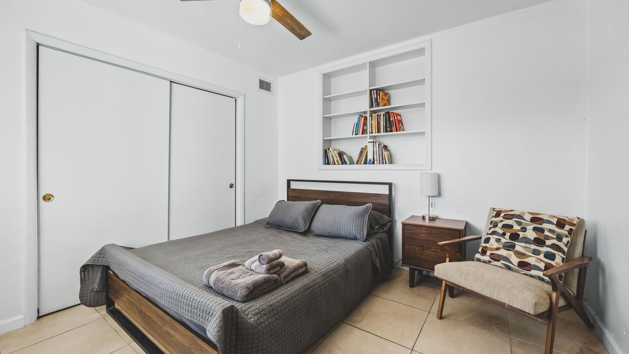 Photo of Bedroom in Royal Poinciana