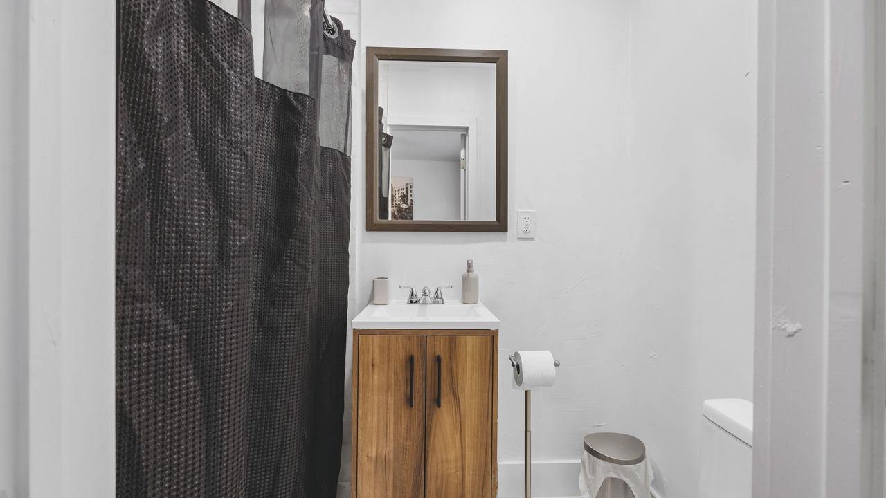 Photo of Bathroom in Royal Poinciana