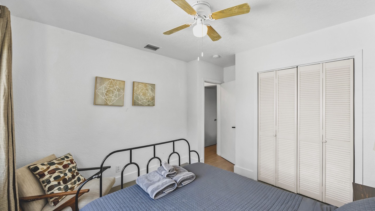 Photo of Bedroom in Royal Poinciana