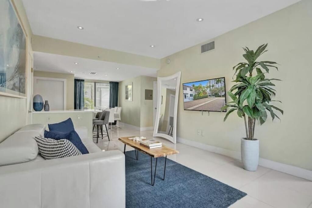 Photo of Livingroom in West Avenue