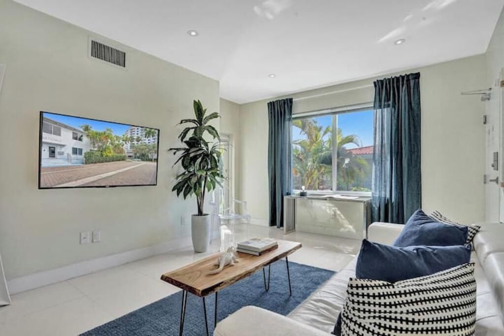 Photo of Livingroom in West Avenue