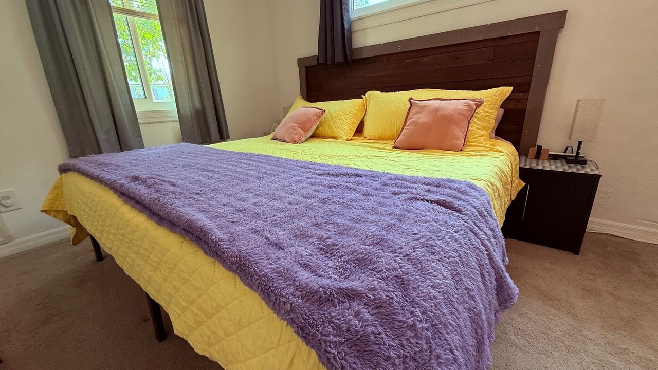 Photo of Bedroom in Edgewater
