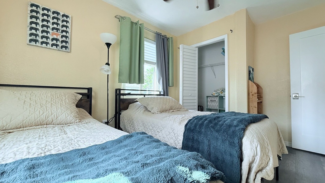 Photo of Bedroom in Edgewater