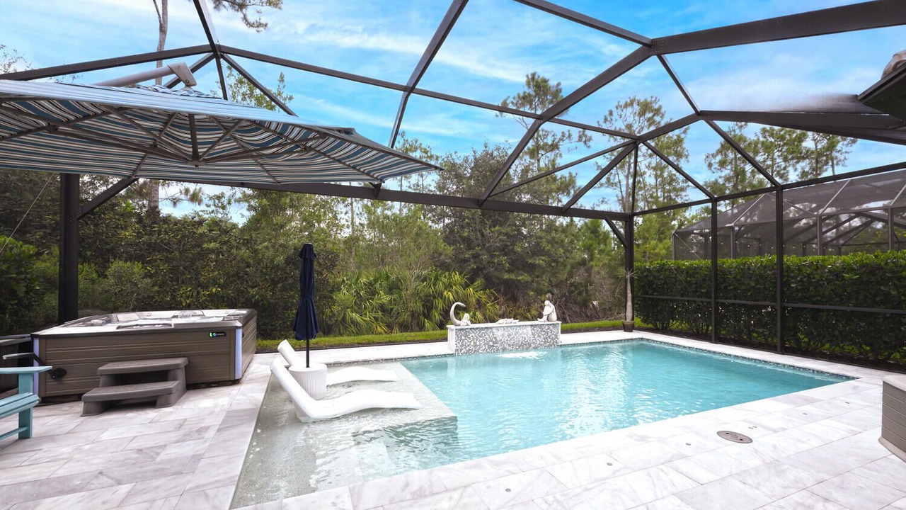Photo of Outdoor in Naples