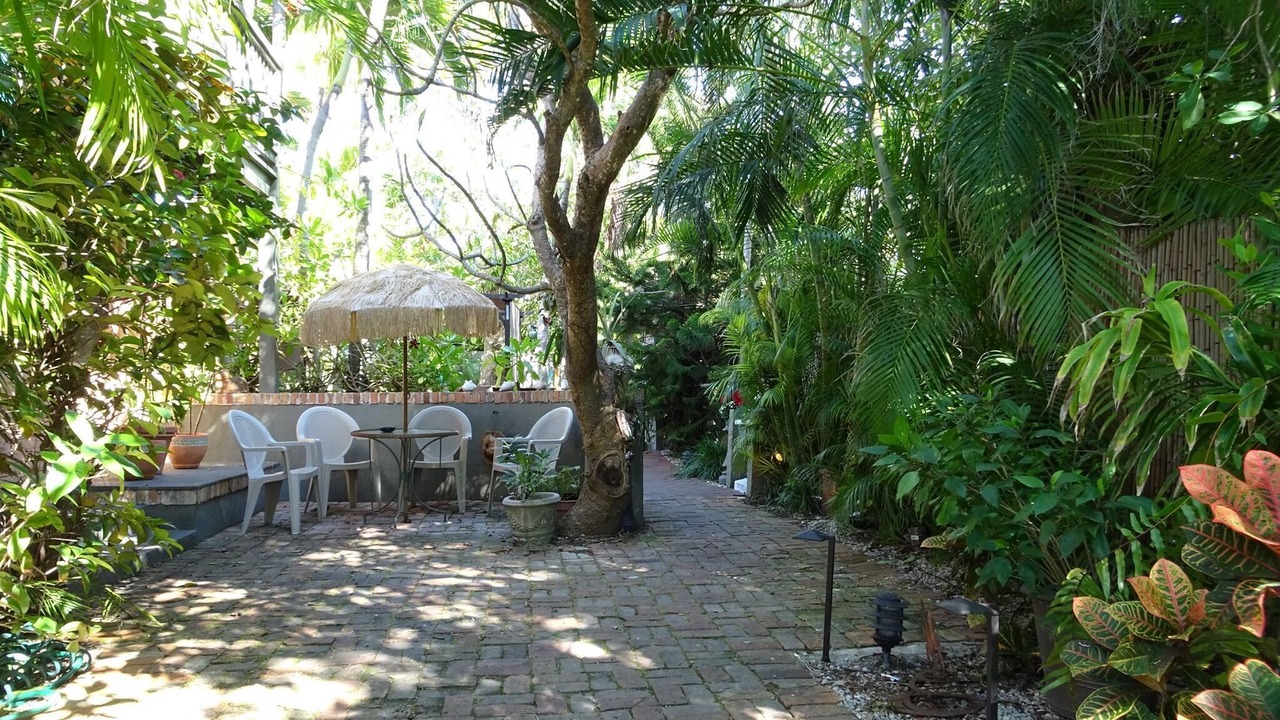 Photo of Outdoor in White Street Gallery District
