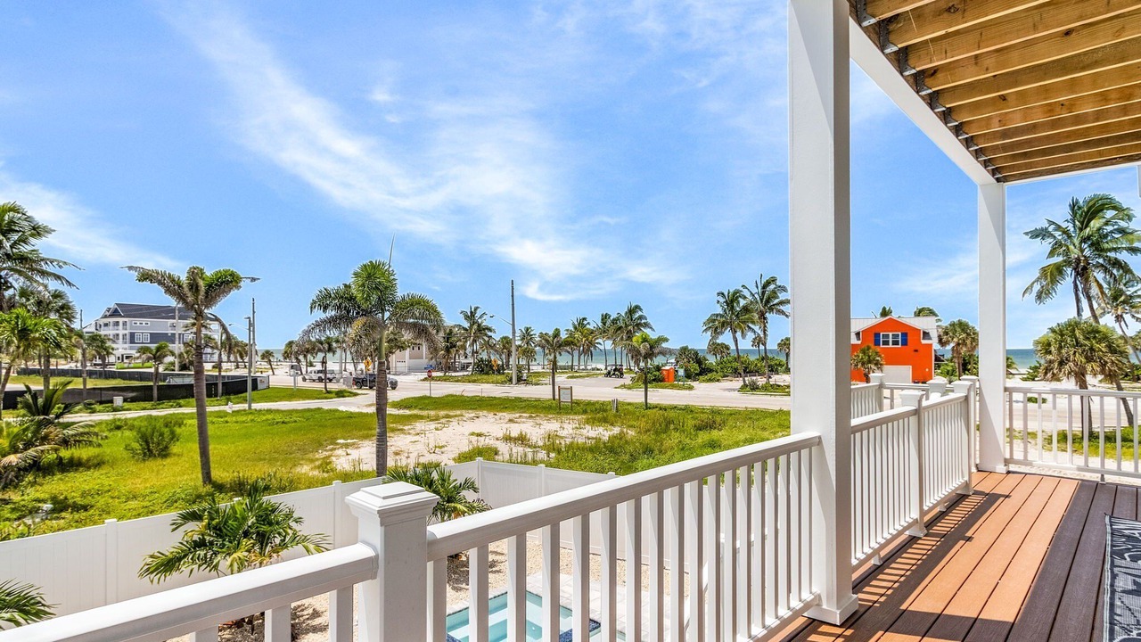 Photo of Outdoor in Mid Island