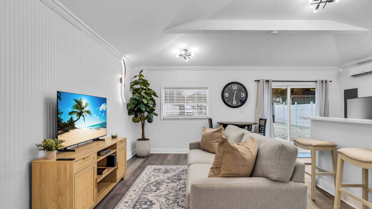 Photo of Livingroom in River District