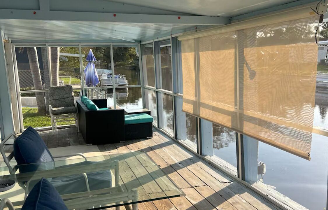 Photo of Patio Balcony in Taylor Creek