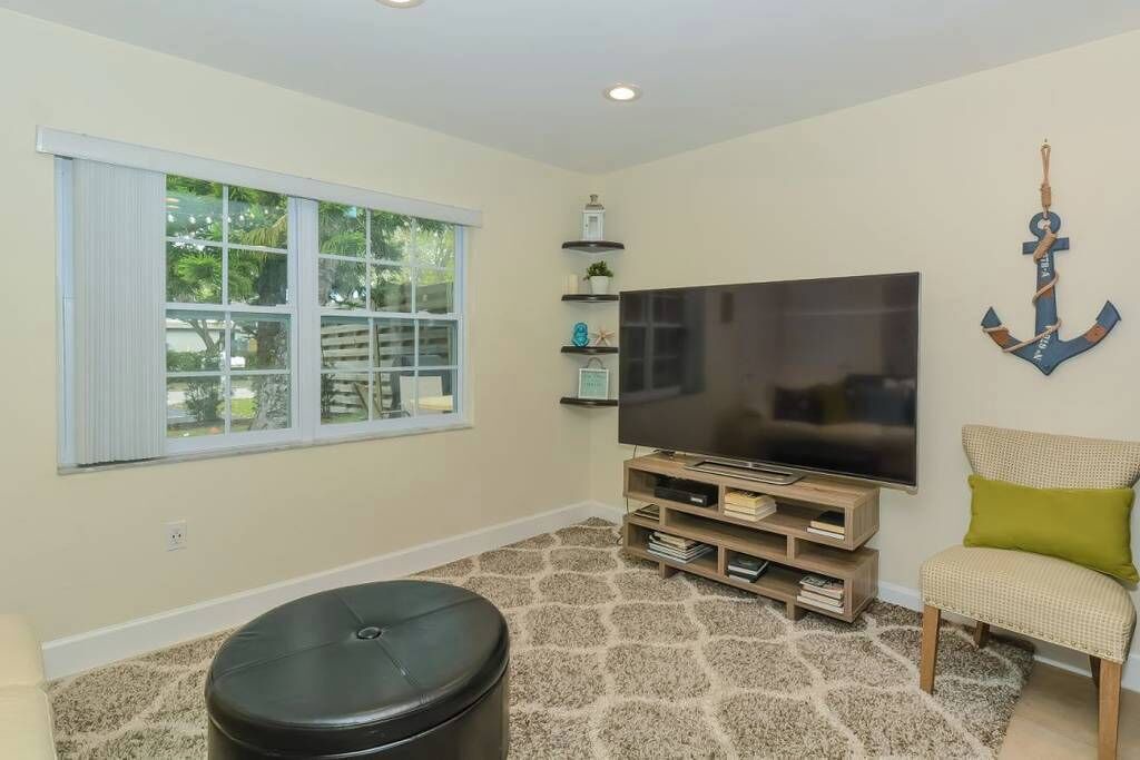 Photo of Livingroom in South Sarasota