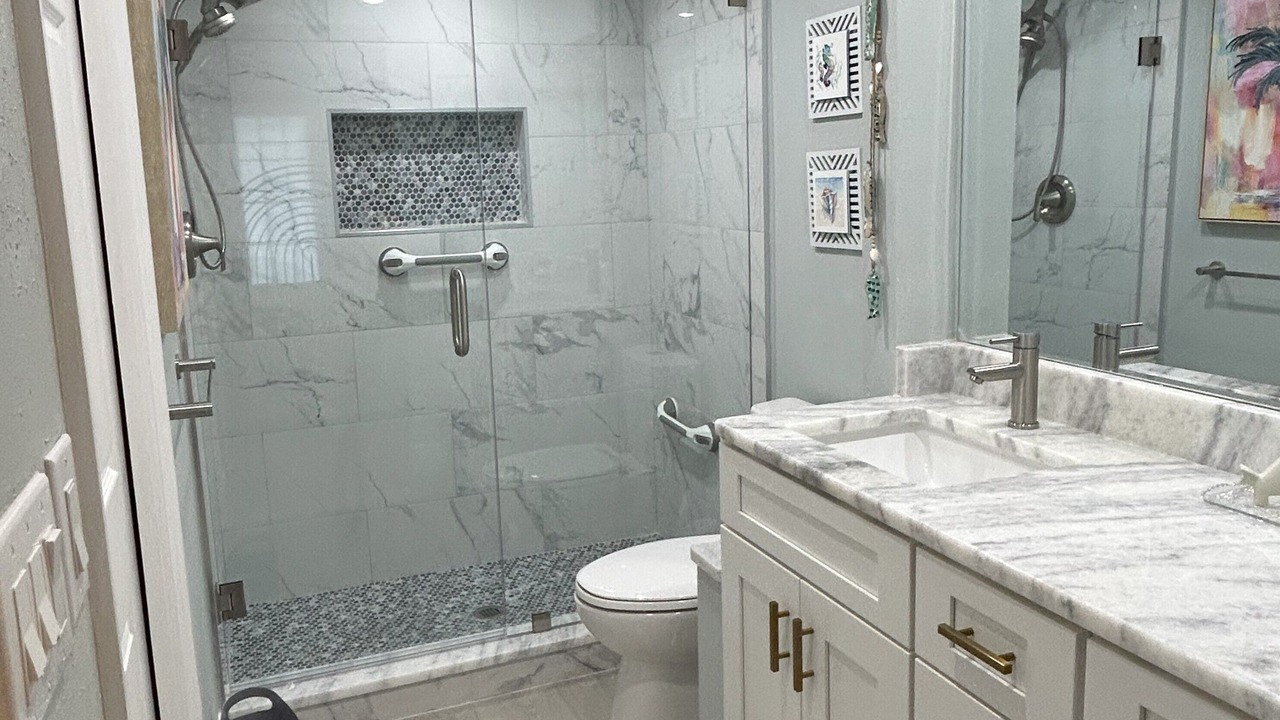 Photo of Bathroom in Hammock Bay