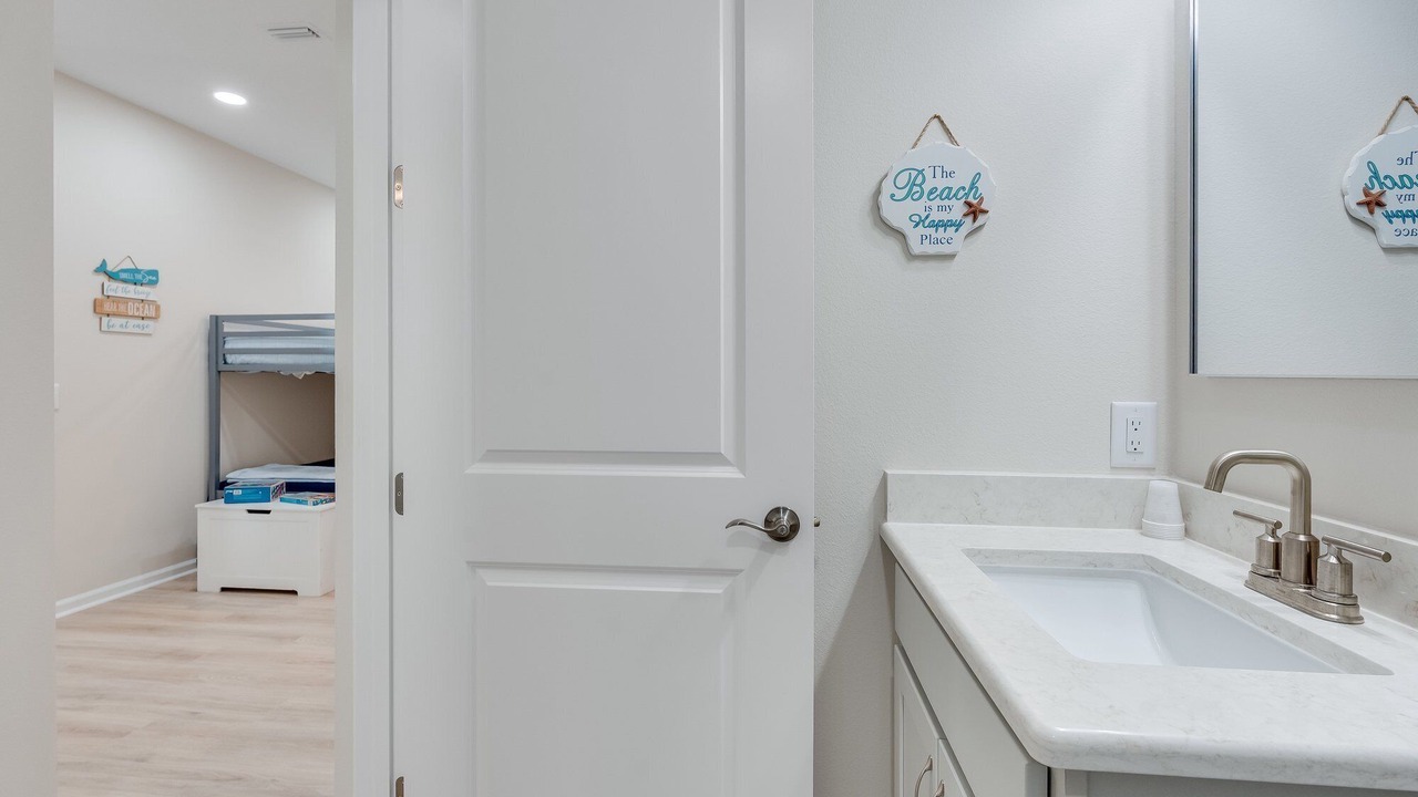 Photo of Bathroom in Thomas Drive
